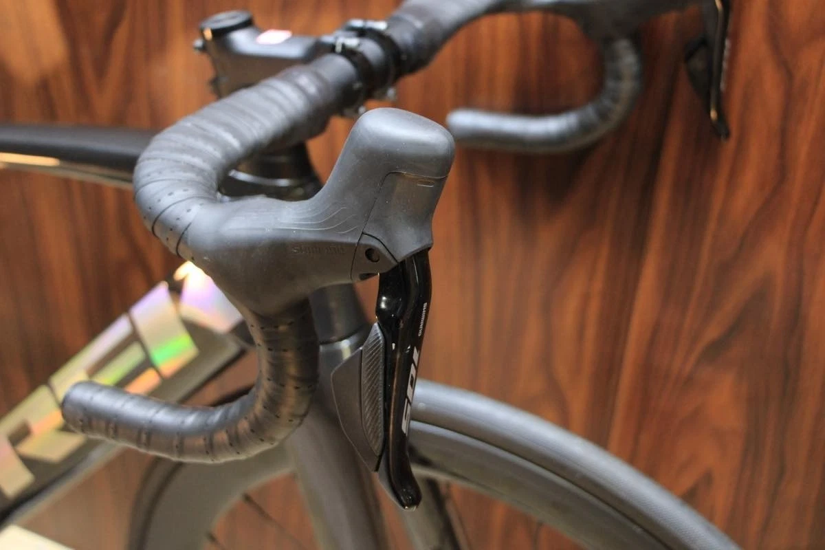 2023 Trek Madone SL6 Gen6 Full Carbon Shimano 105 R7170 Di2 2x12 Speed Size 52 thumbnail 9