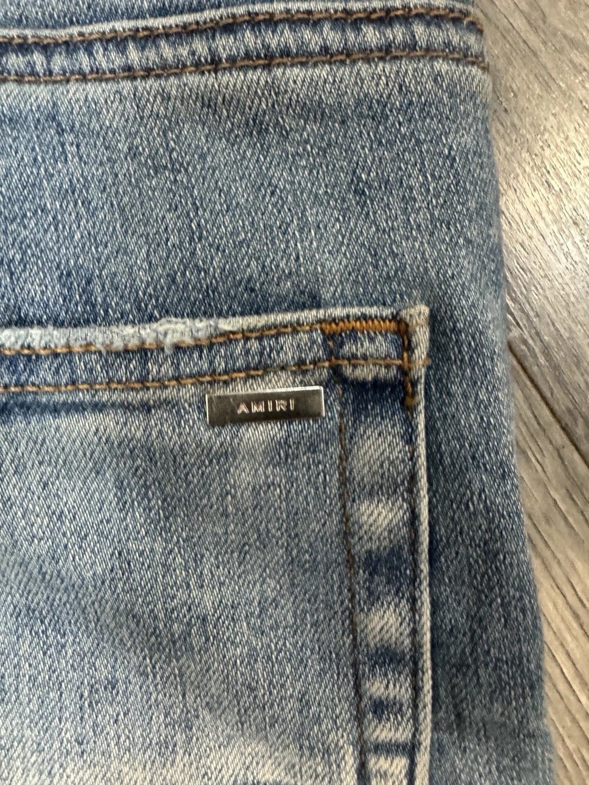 AMIRI Plaid Bandana Distressed Denim “Thrasher” Jeans – Clay Indigo – Size 34 – Gently Worn thumbnail 4