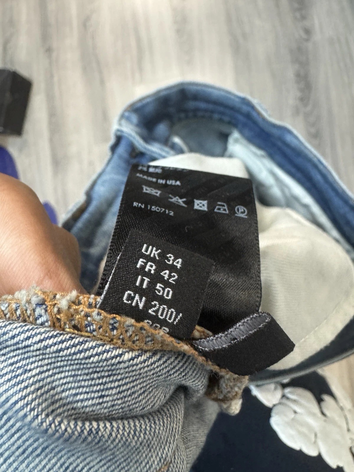 AMIRI Plaid Bandana Distressed Denim “Thrasher” Jeans – Clay Indigo – Size 34 – Gently Worn thumbnail 8