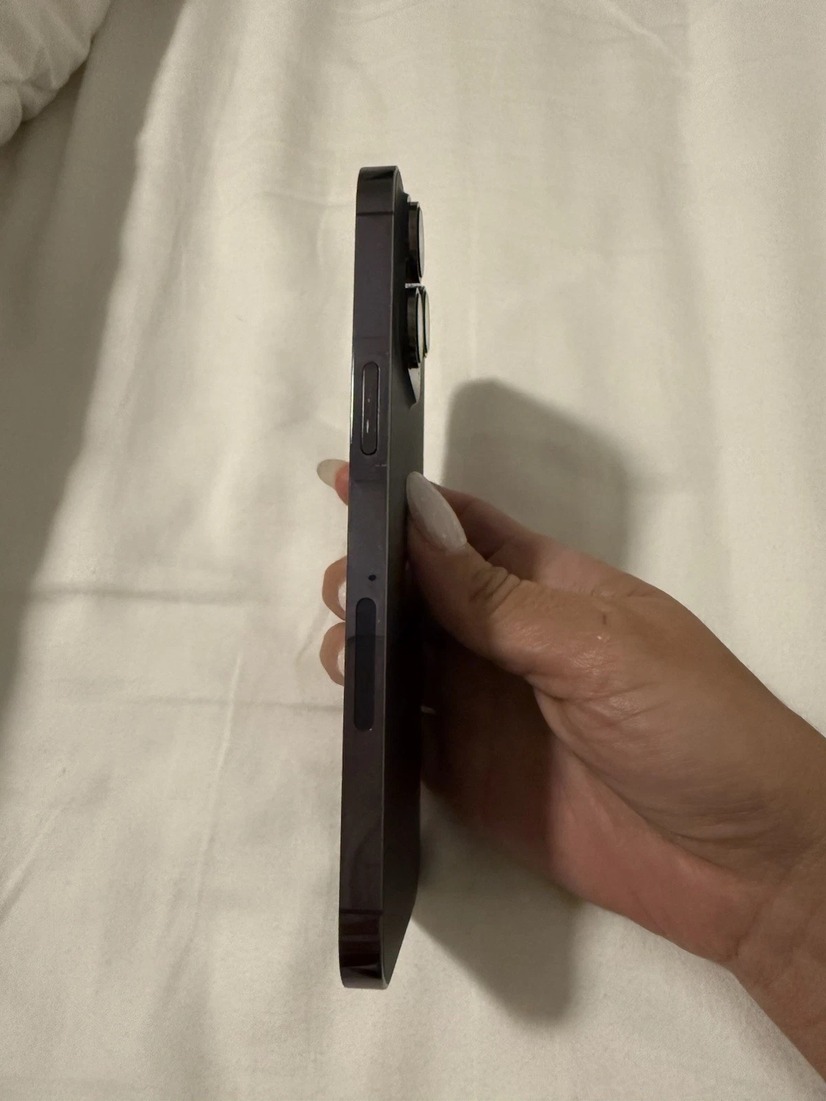 Apple iPhone 14 Pro (256GB) – Unlocked – Deep Purple thumbnail 3