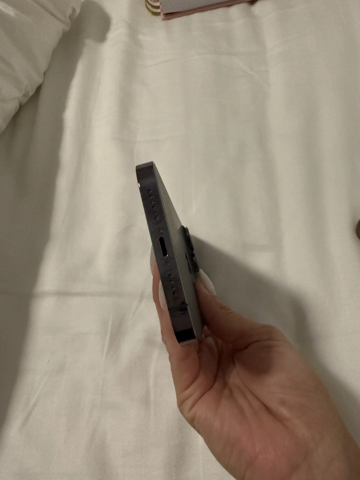 Apple iPhone 14 Pro (256GB) – Unlocked – Deep Purple thumbnail 7