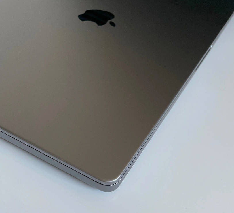 Apple MacBook Pro 16” M1 Pro -16GB RAM, 1TB SSD, Space Gray thumbnail 9