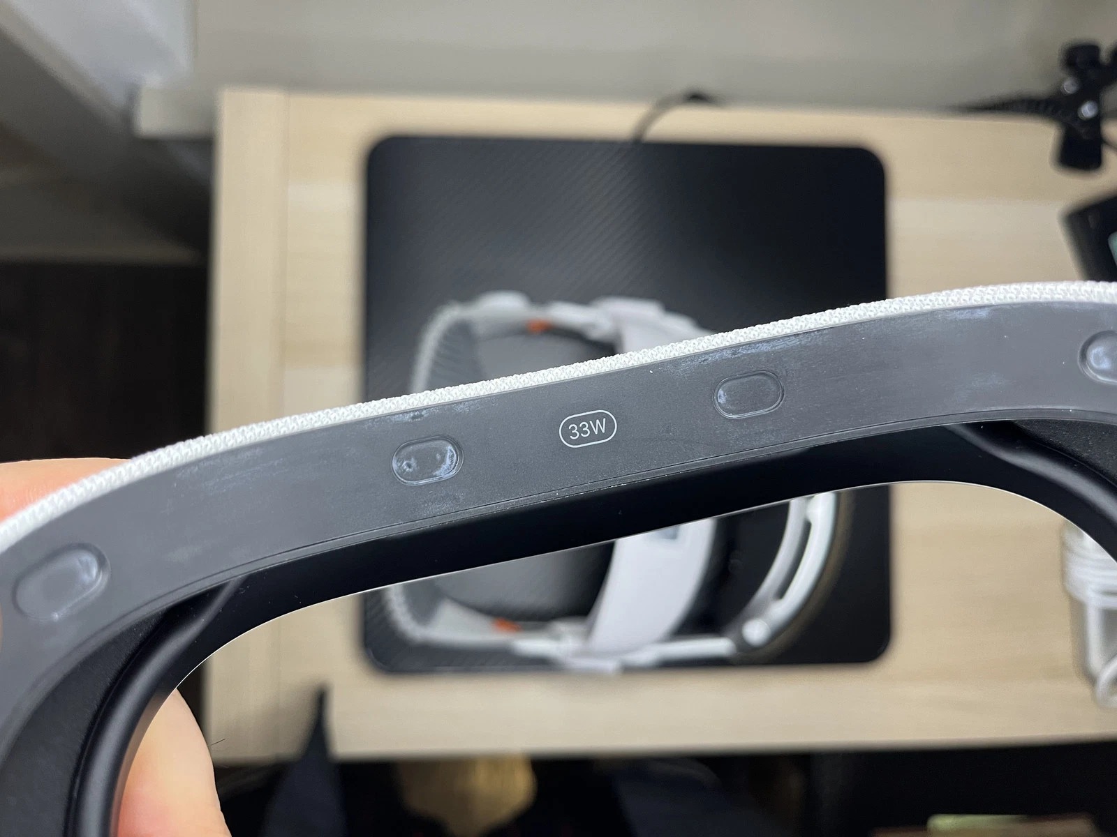 Apple Vision Pro 256GB (M2) w/ AnnaPro Headset thumbnail 9