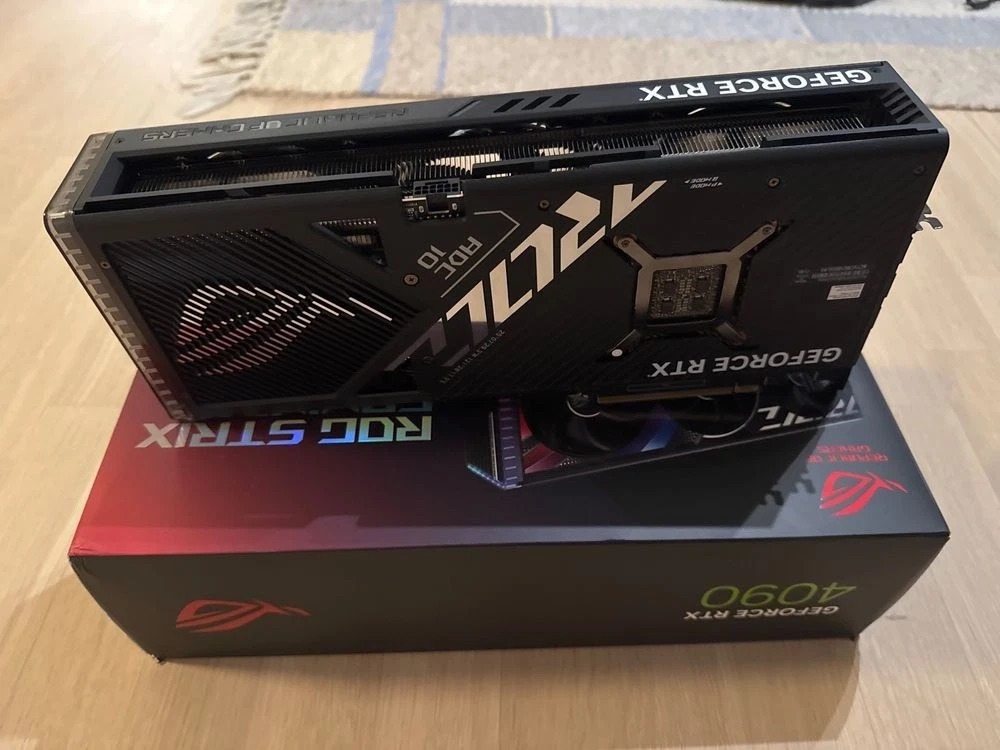 ASUS GeForce RTX 4090 Rog Strix 24GB GDDR6X Graphics Card thumbnail 4