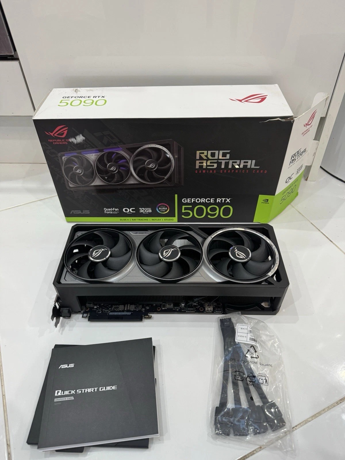 ASUS GEFORCE RTX 5090 ROG ASTRAL 32GB OC GAMING GRAPHICS CARD thumbnail 1