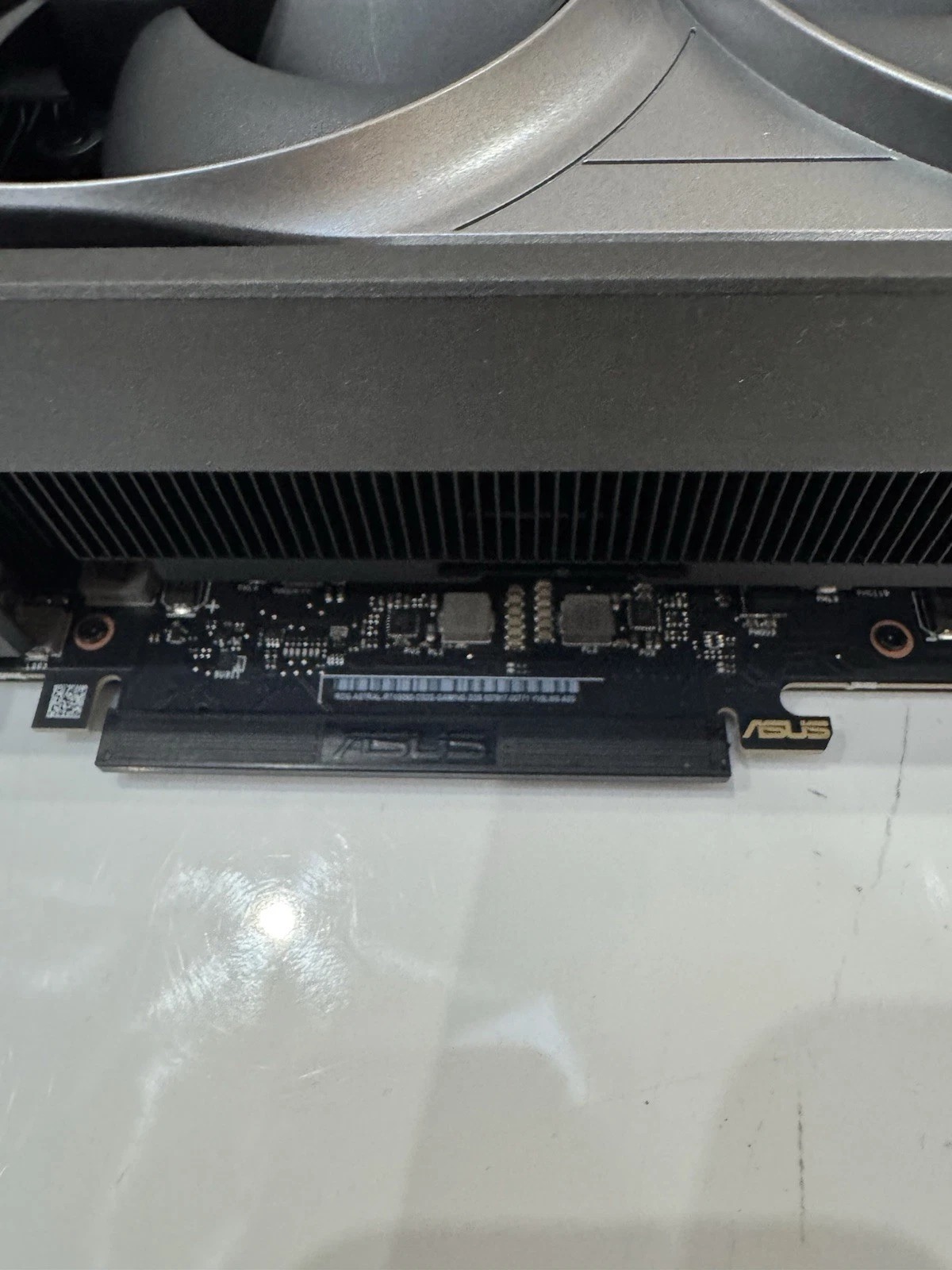 ASUS GEFORCE RTX 5090 ROG ASTRAL 32GB OC GAMING GRAPHICS CARD thumbnail 5