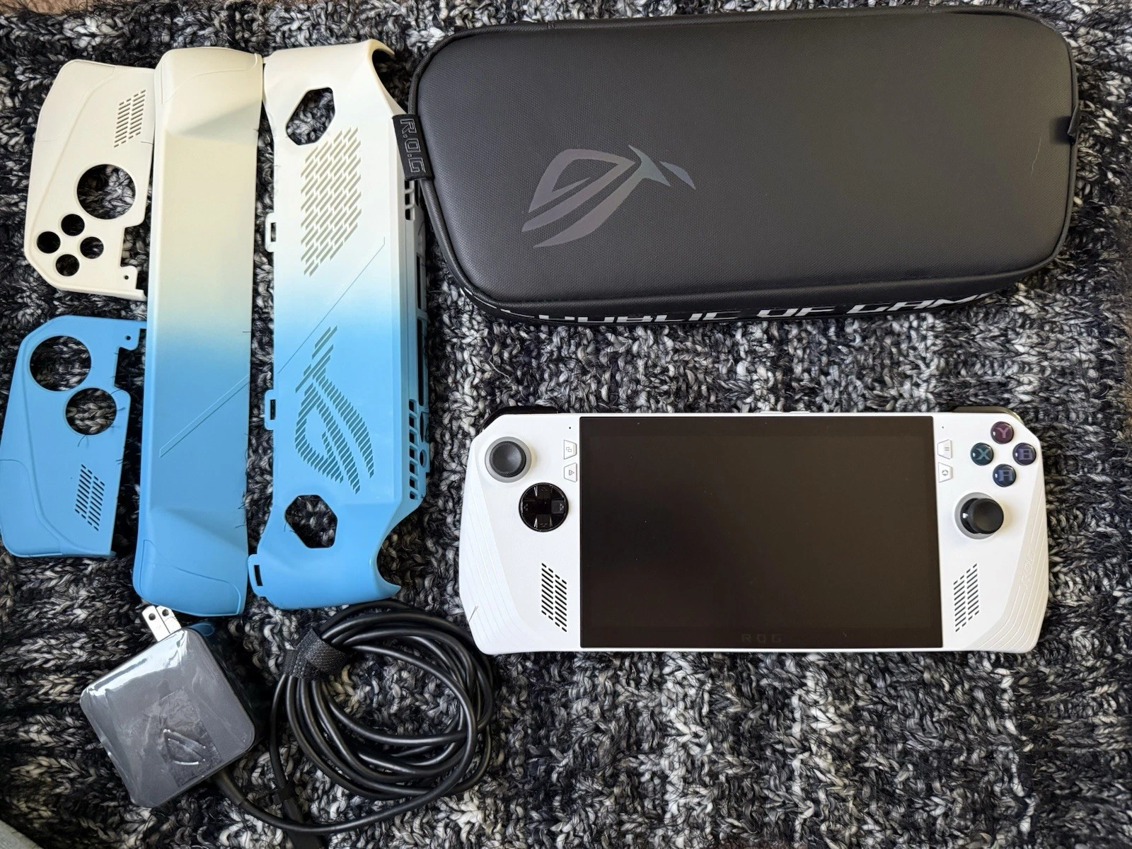 ASUS ROG Ally FHD 120Hz Handheld Gaming PC 2TB Ryzen Z1 thumbnail 1