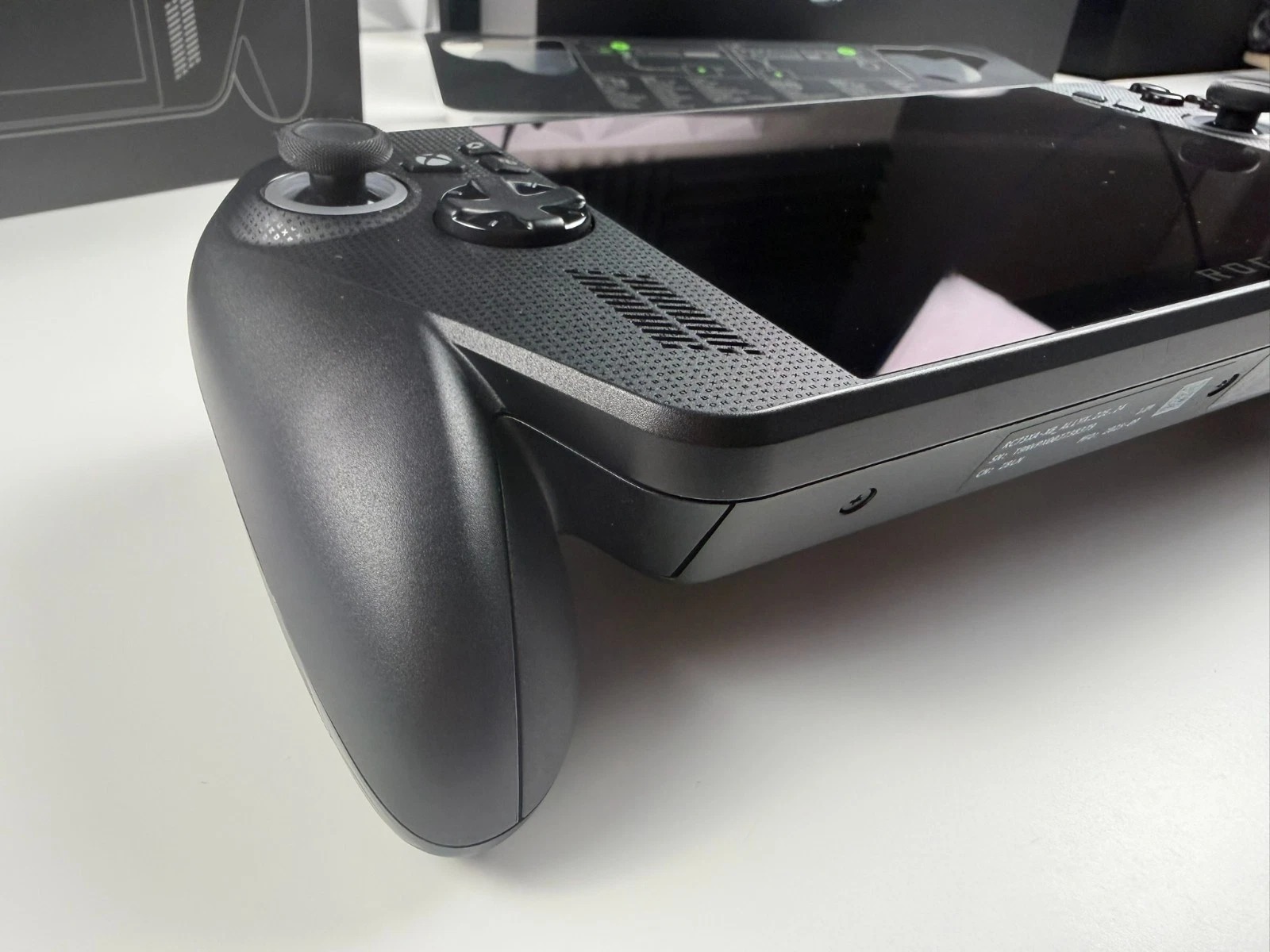 ASUS ROG Ally X Handheld Gaming Console – Z2 Extreme – 24GB RAM – 1TB Storage thumbnail 4