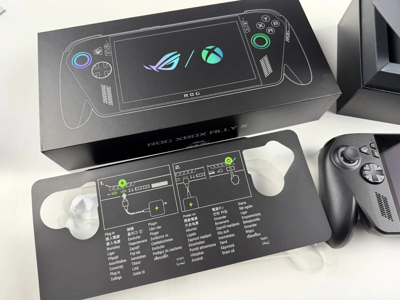 ASUS ROG Ally X Handheld Gaming Console – Z2 Extreme – 24GB RAM – 1TB Storage thumbnail 9