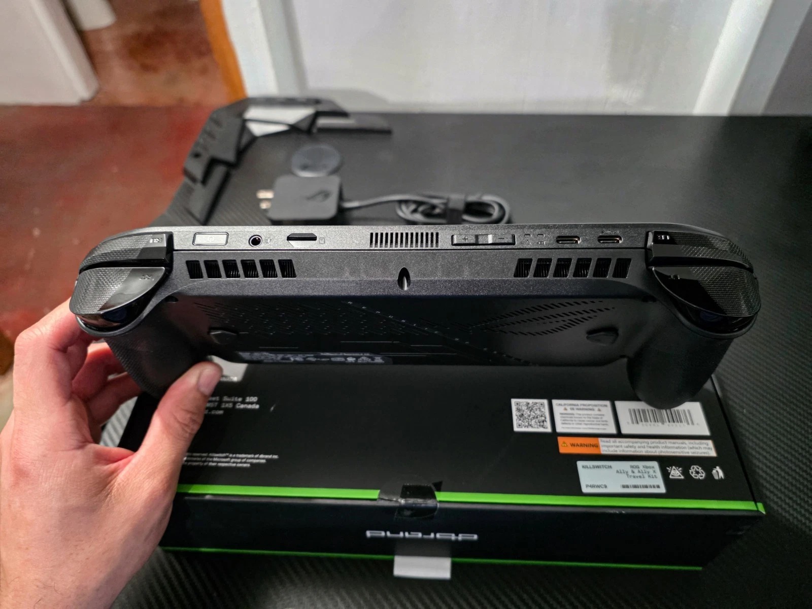 Asus ROG Xbox Ally X AMD Ryzen AI Z2 Extreme 24gb RAM 1TB Storage With case thumbnail 5