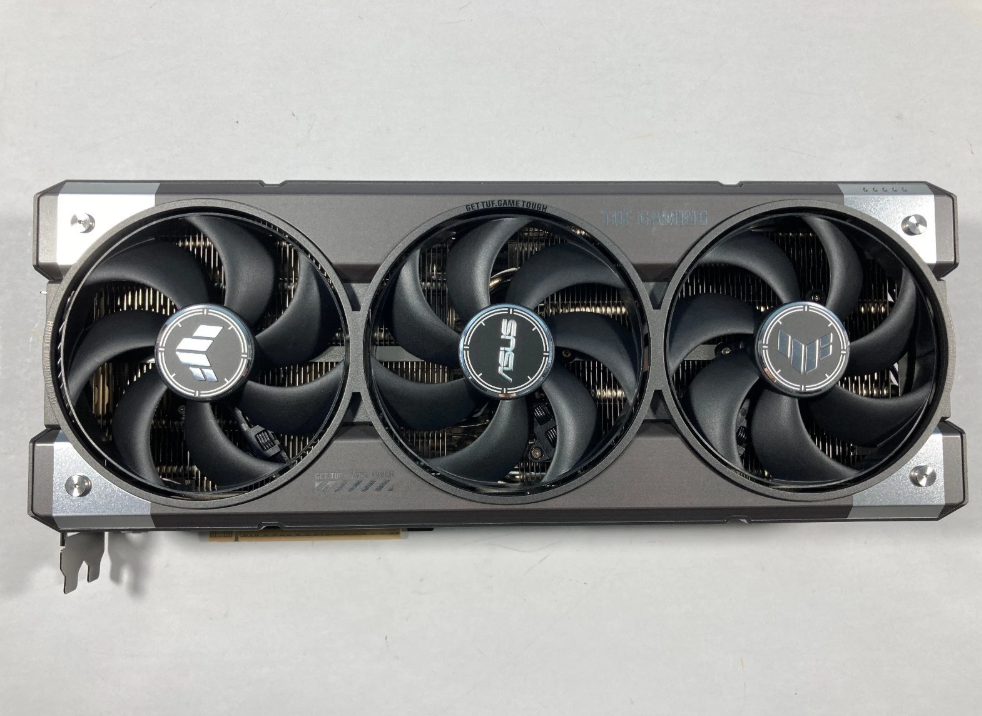 ASUS TUF Gaming GeForce RTX 5090 32GB GDDR7 Graphics Card thumbnail 1