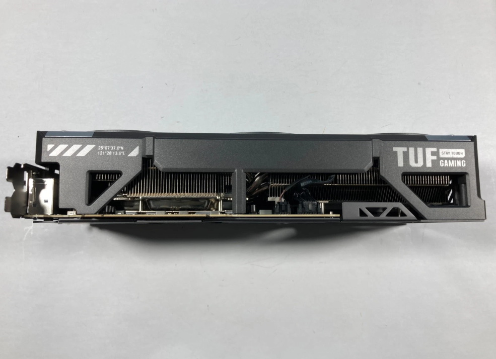 ASUS TUF Gaming GeForce RTX 5090 32GB GDDR7 Graphics Card thumbnail 4