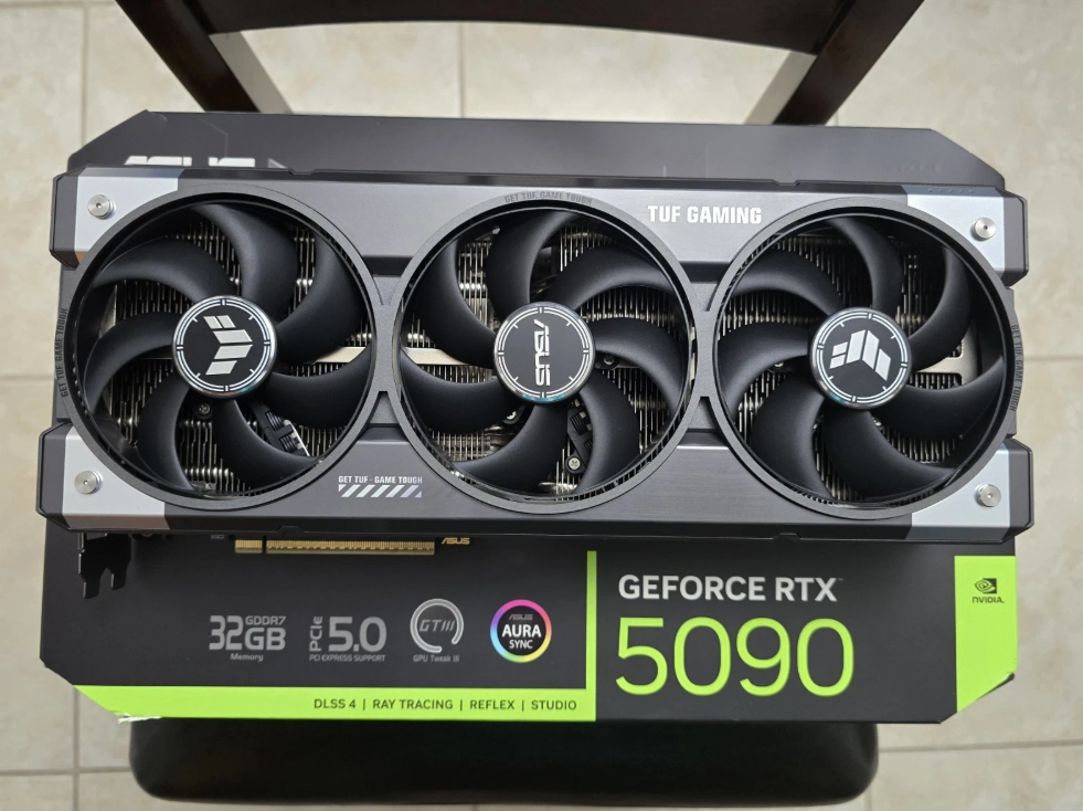 ASUS TUF Gaming NVIDIA GeForce RTX 5090 32GB GDDR7 AI Graphics Card thumbnail 1
