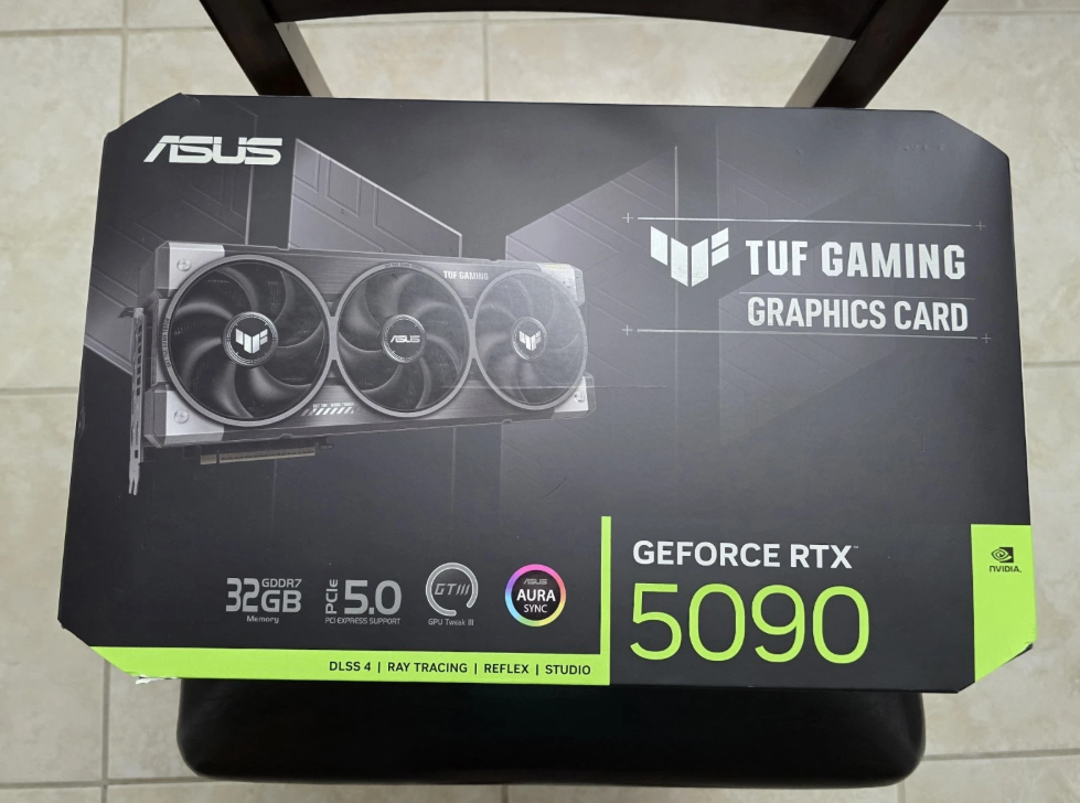 ASUS TUF Gaming NVIDIA GeForce RTX 5090 32GB GDDR7 AI Graphics Card thumbnail 2