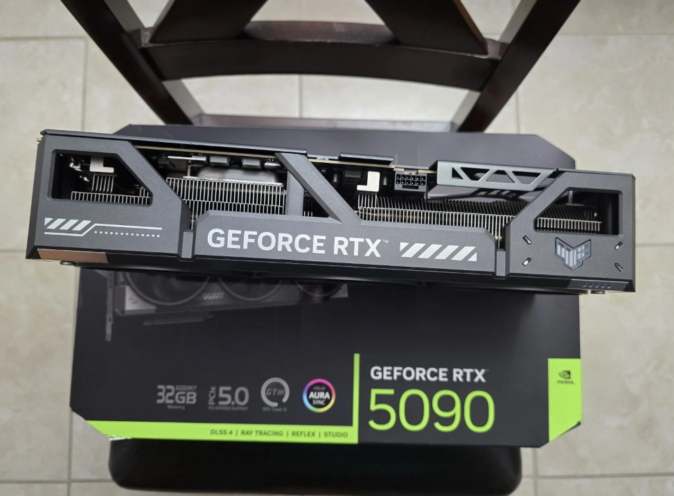 ASUS TUF Gaming NVIDIA GeForce RTX 5090 32GB GDDR7 AI Graphics Card thumbnail 3