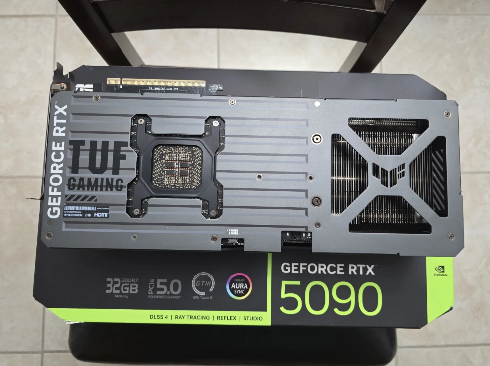 ASUS TUF Gaming NVIDIA GeForce RTX 5090 32GB GDDR7 AI Graphics Card thumbnail 4