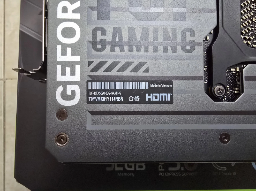 ASUS TUF Gaming NVIDIA GeForce RTX 5090 32GB GDDR7 AI Graphics Card thumbnail 5