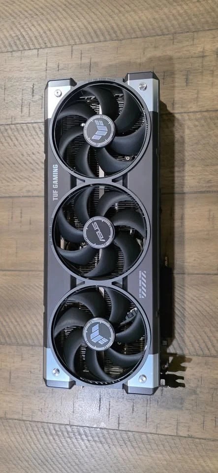 ASUS TUF Gaming OC GeForce RTX 5090 32GB Graphics Card – 32GB GDDR7 | PCIe 5.0 | 21760 CUDA Cores | 8K Support | Triple-Fan Cooling thumbnail 2