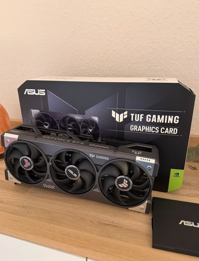 ASUS TUF RTX 5090 GPU – High Performance Graphics Card thumbnail 1