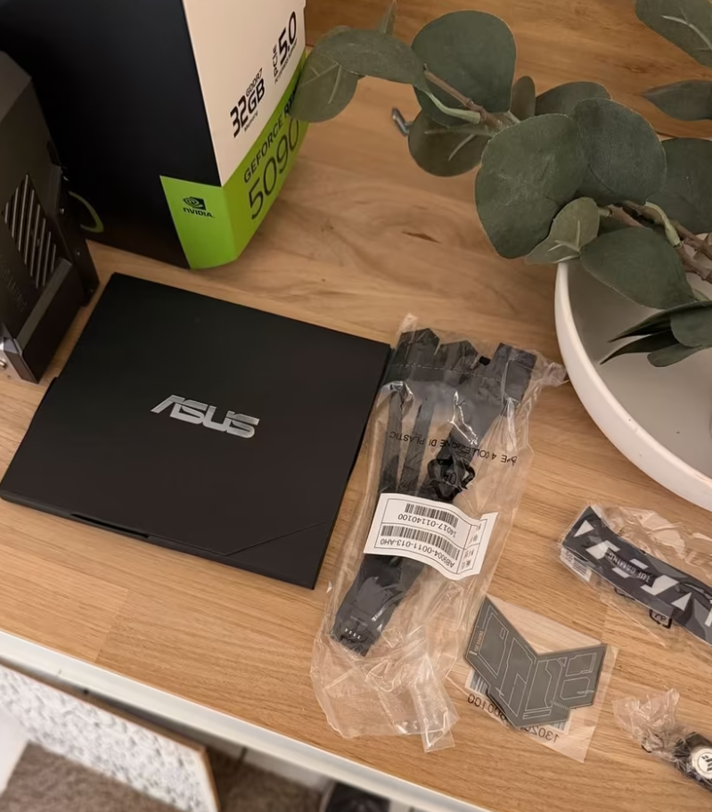 ASUS TUF RTX 5090 GPU – High Performance Graphics Card thumbnail 4