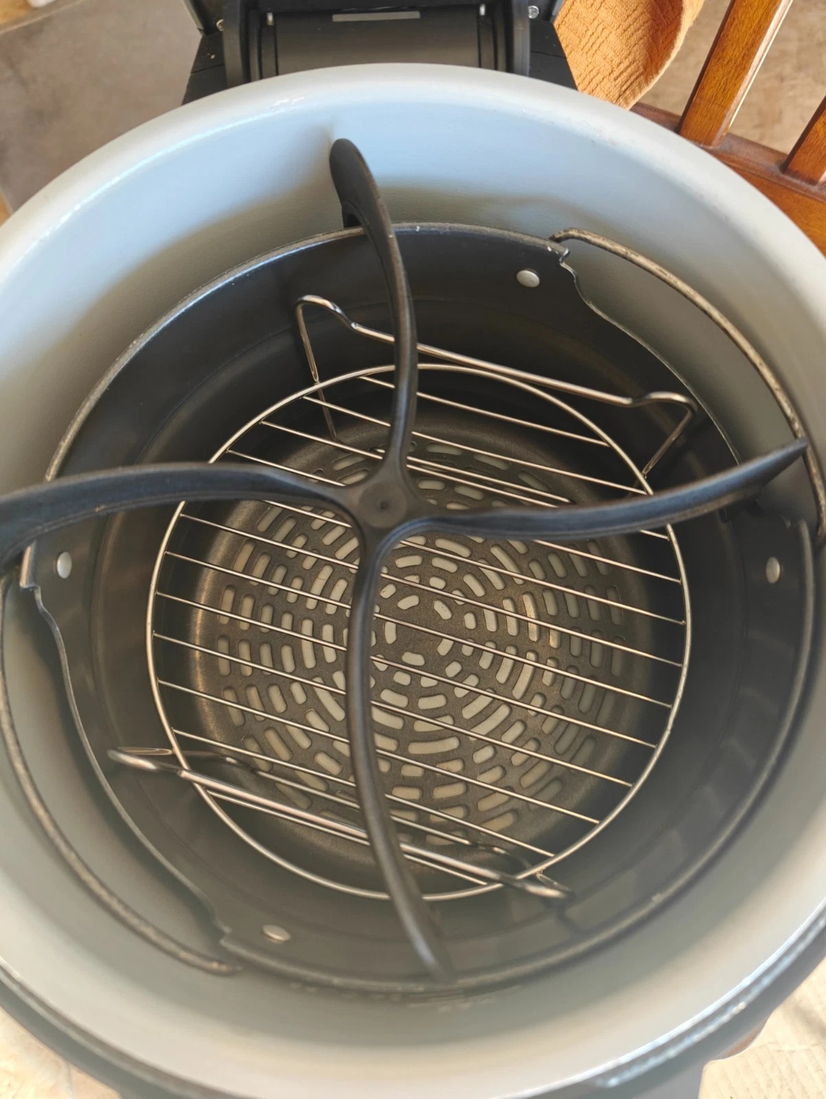 ATTIC FIND Ninja FD401 Foodi 12-In-1 Deluxe XL 8 Qt Pressure Cooker Air Fryer thumbnail 2