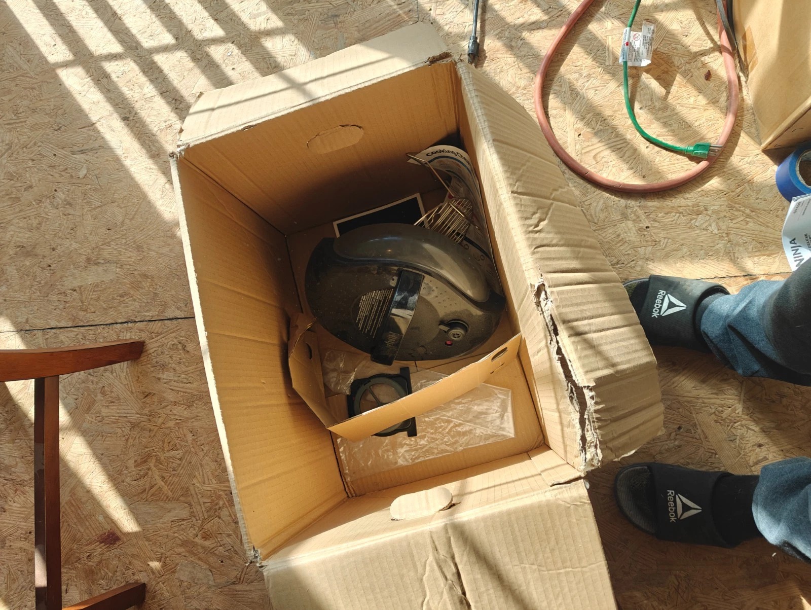 ATTIC FIND Ninja FD401 Foodi 12-In-1 Deluxe XL 8 Qt Pressure Cooker Air Fryer thumbnail 4