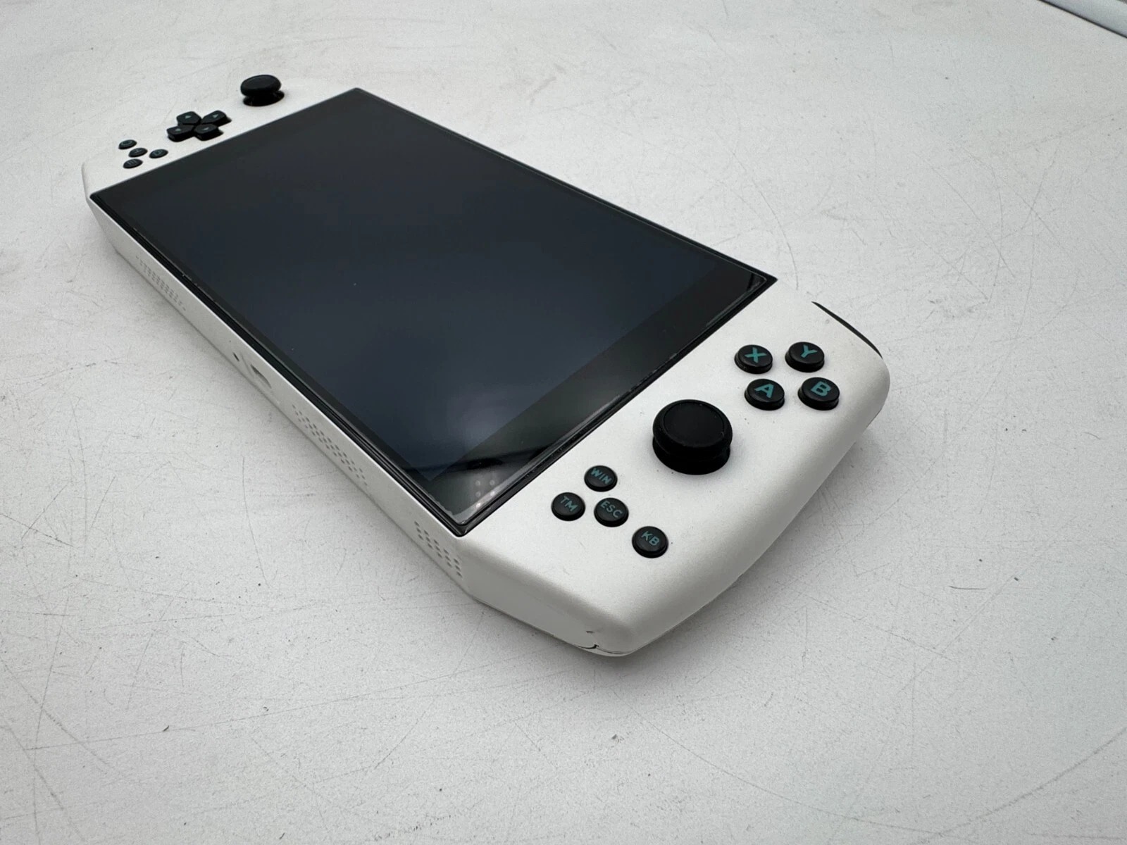 Ayaneo 2021 7" 1 TB SSD 16 GB RAM AMD Ryzen 5 4500U Windows 11 Home thumbnail 7