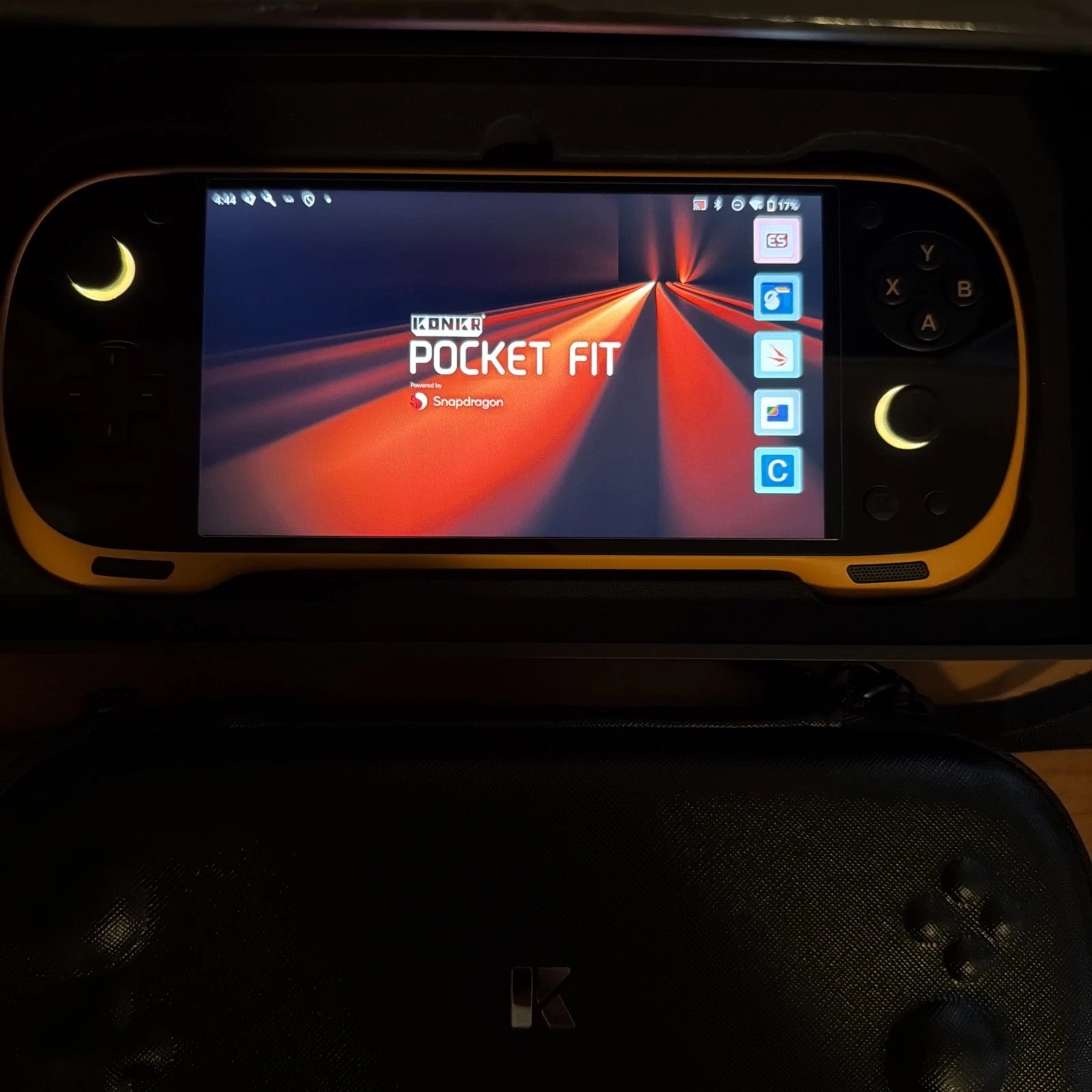 Ayaneo Konkr Pocket Fit, Dragon Yellow, Snapdragon G3 Gen 3, 12/256GB Opened Box thumbnail 3