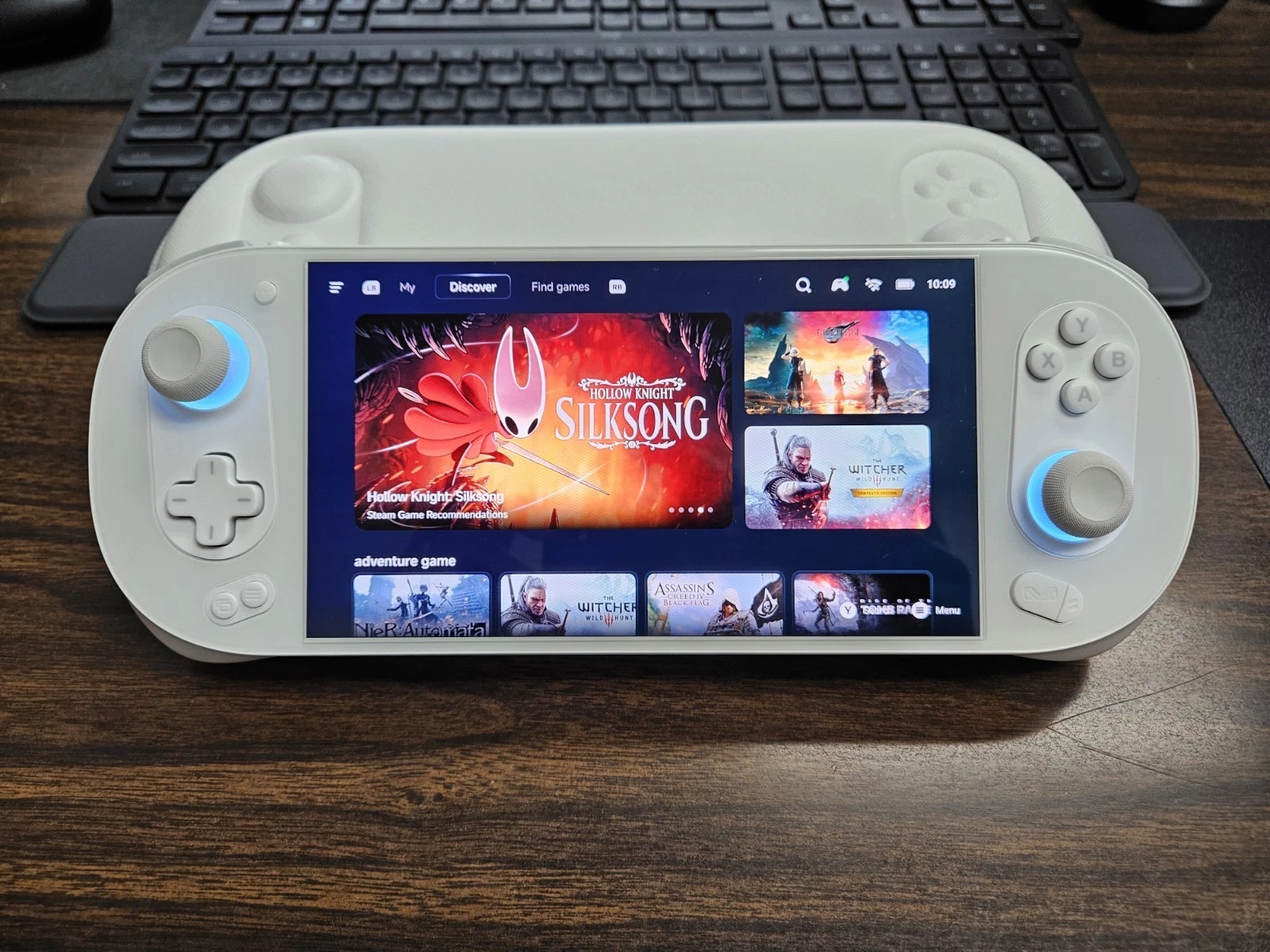 AYANEO Pocket EVO OLED 144hz 16gb Max white Snapdragon G3x + Case thumbnail 2