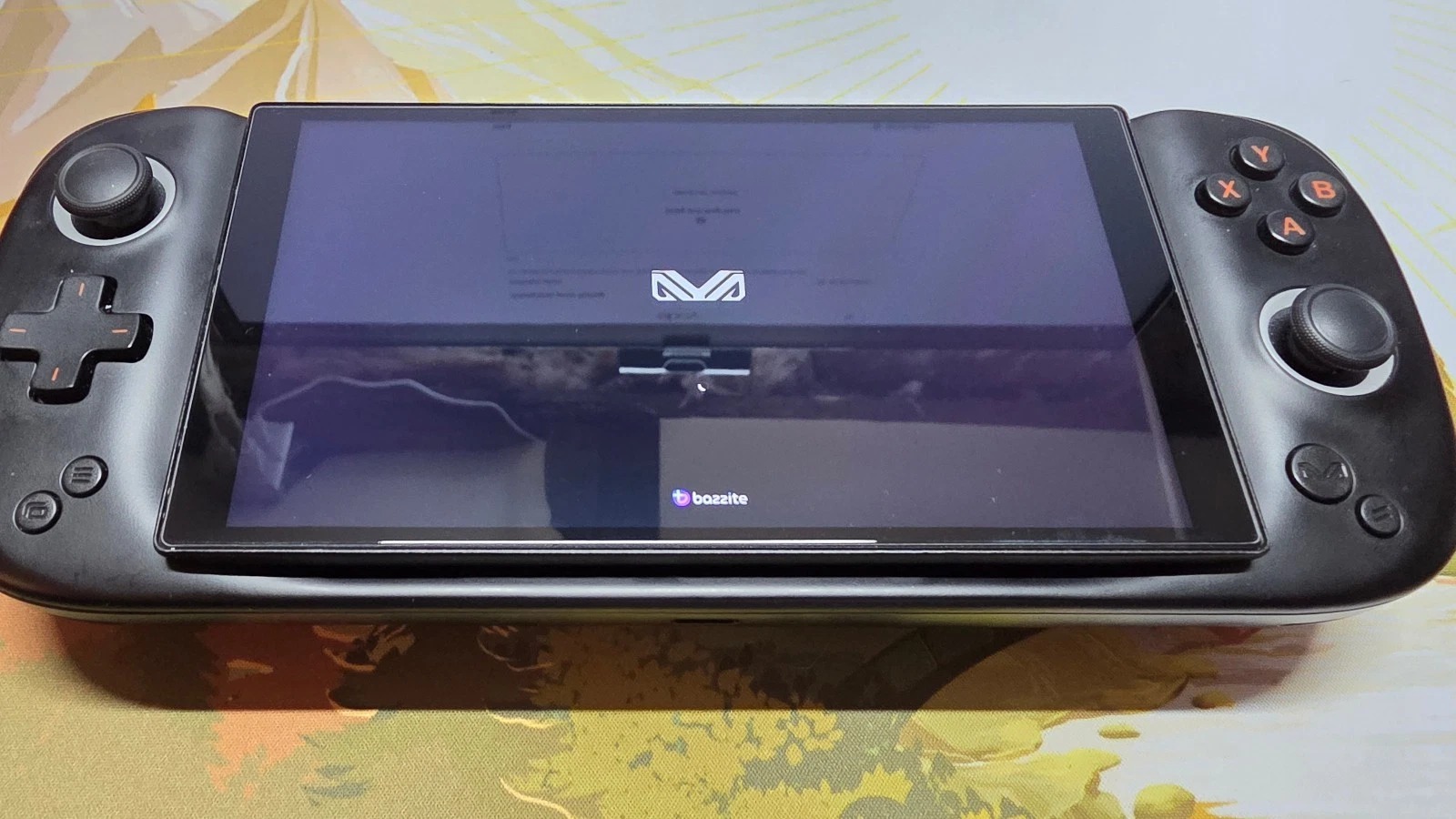 AYANEO SLIDE (Antec Core HS) Ryzen 7 7840U 32GB Ram, 1TB SSD, Black, W Case thumbnail 3