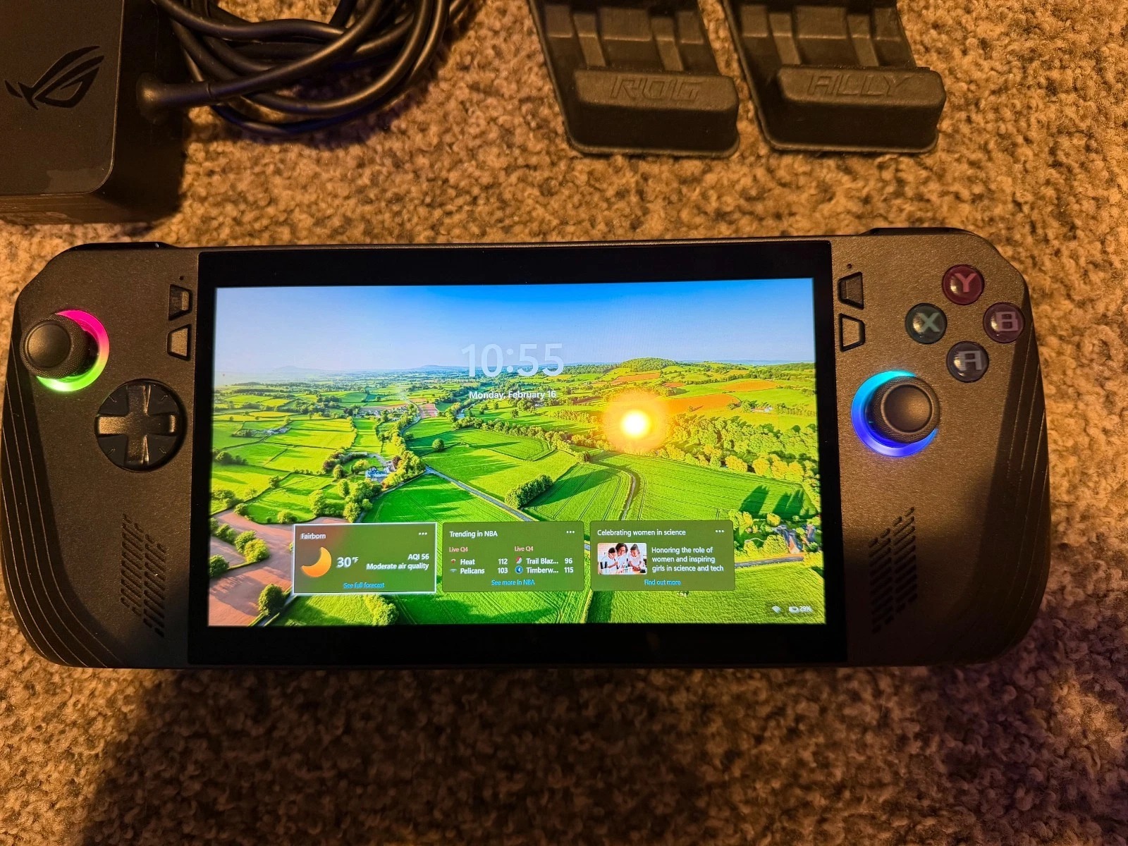 BARELY USED ASUS ROG Ally x AMD Ryzen Z1 Extreme 1TB SSD thumbnail 2