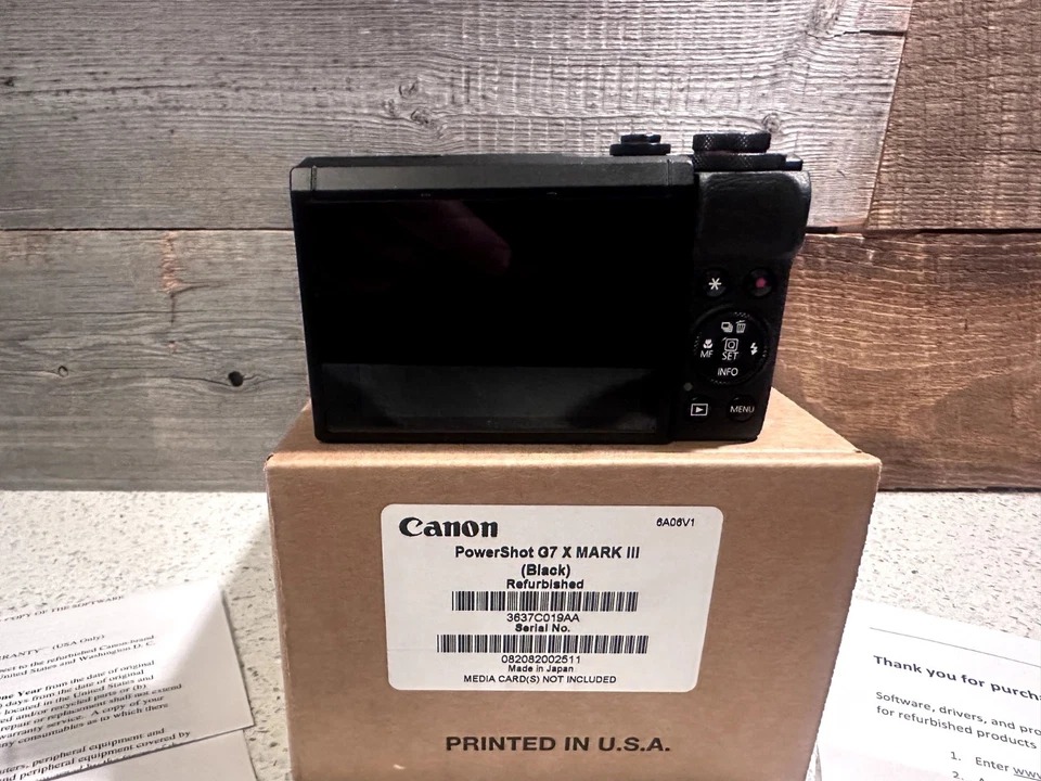 Brand new Canon G7 X Mark III Compact CamPerfect for vlogging with accessories. thumbnail 5