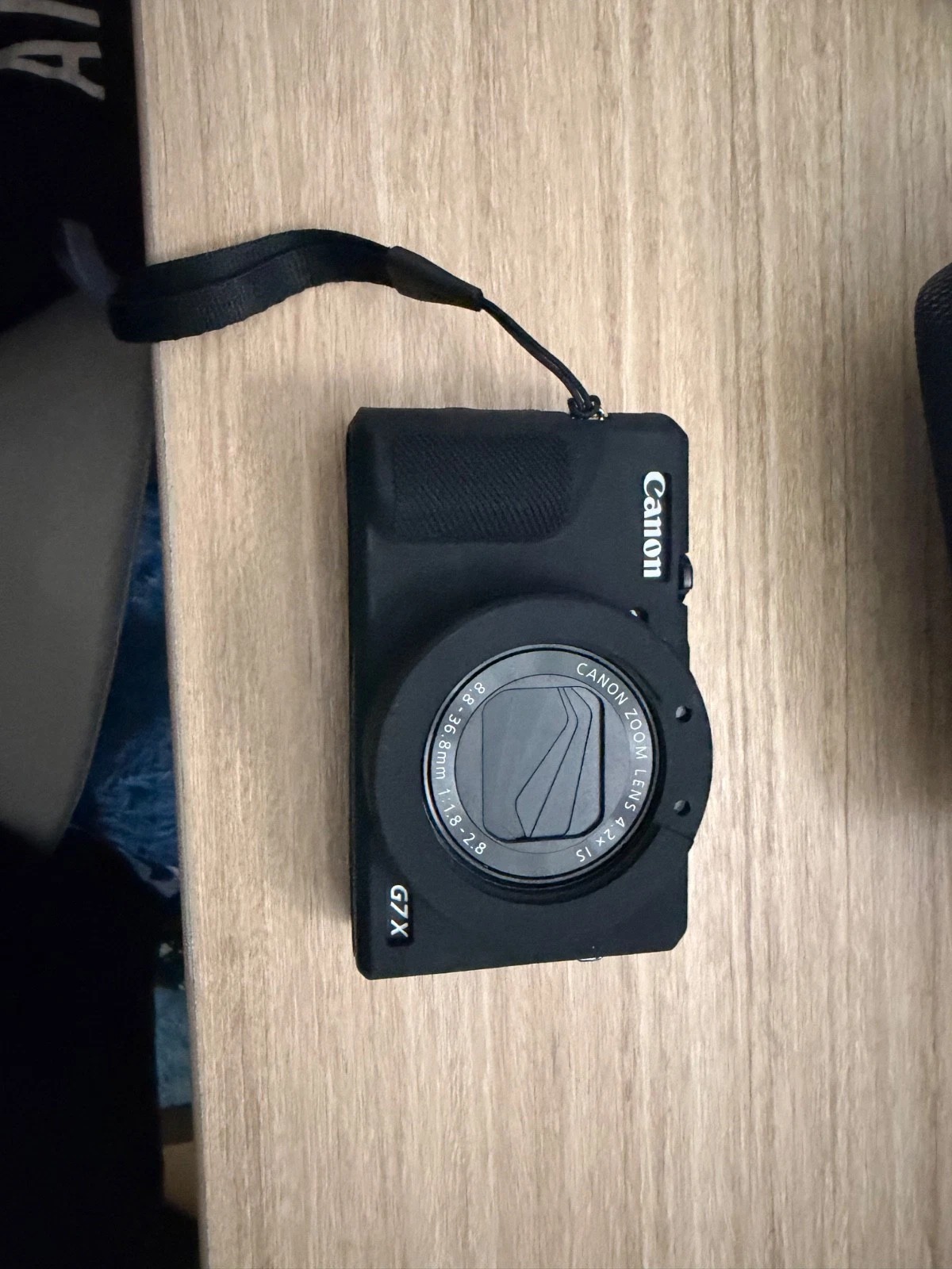 Brand new Canon PowerShot G7 X Mark III - 20.1MP Point & Shoot Digital Camera - Black thumbnail 3