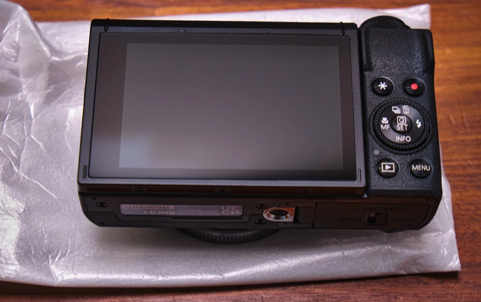 Brand new Canon Powershot G7 X Mark III compact camera with premium vlogger kit. thumbnail 7