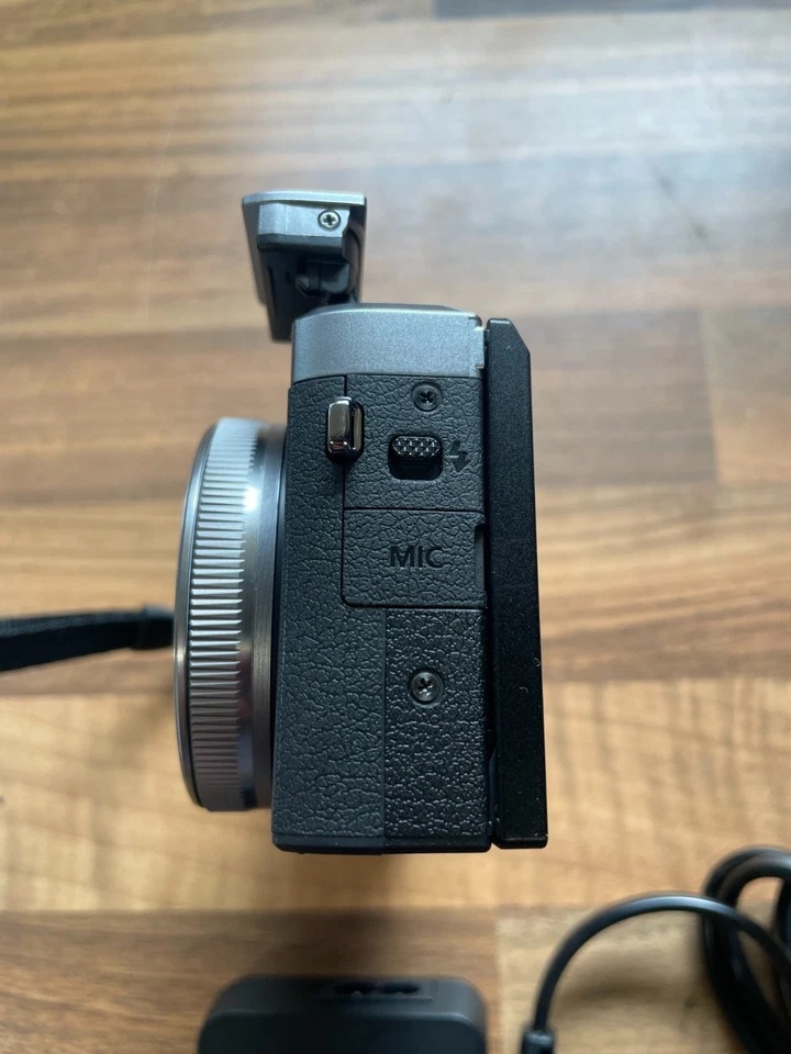 Brand New Canon Powershot G7 X Mark III Digital Camera - Silver thumbnail 9