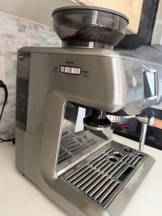 Breville Barista Touch BES880BSS Espresso Machine in Stainless Steel with Accessories thumbnail 4