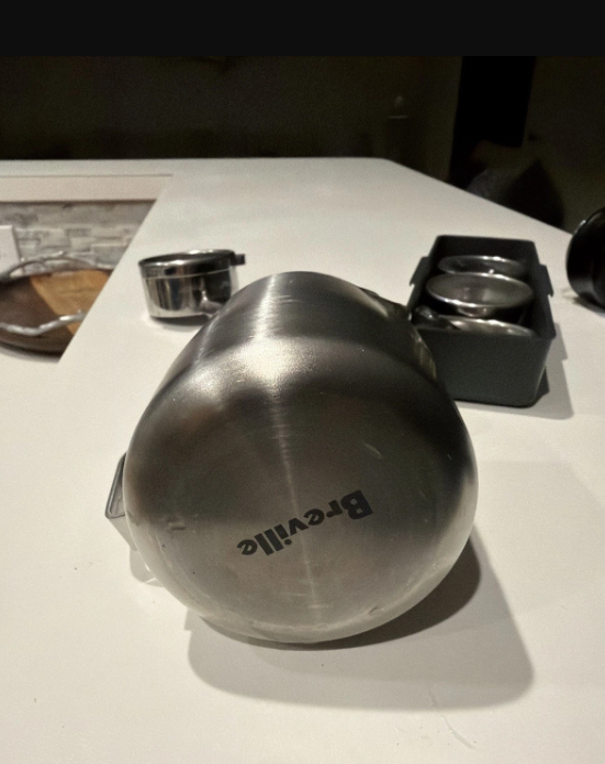 Breville Barista Touch BES880BSS Espresso Machine in Stainless Steel with Accessories thumbnail 9