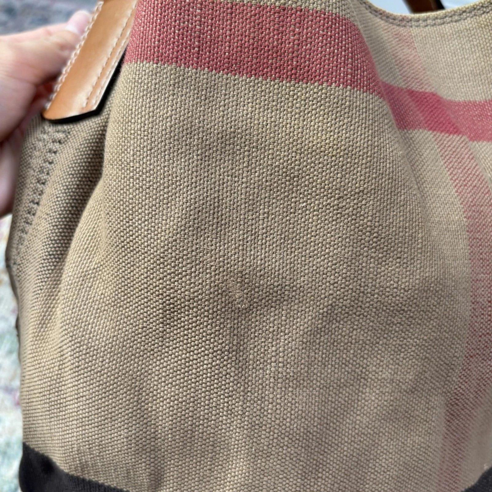 Burberry Check Canvas Bucket Bag – Beige Classic Nova Check – Vintage Shoulder Tote thumbnail 10