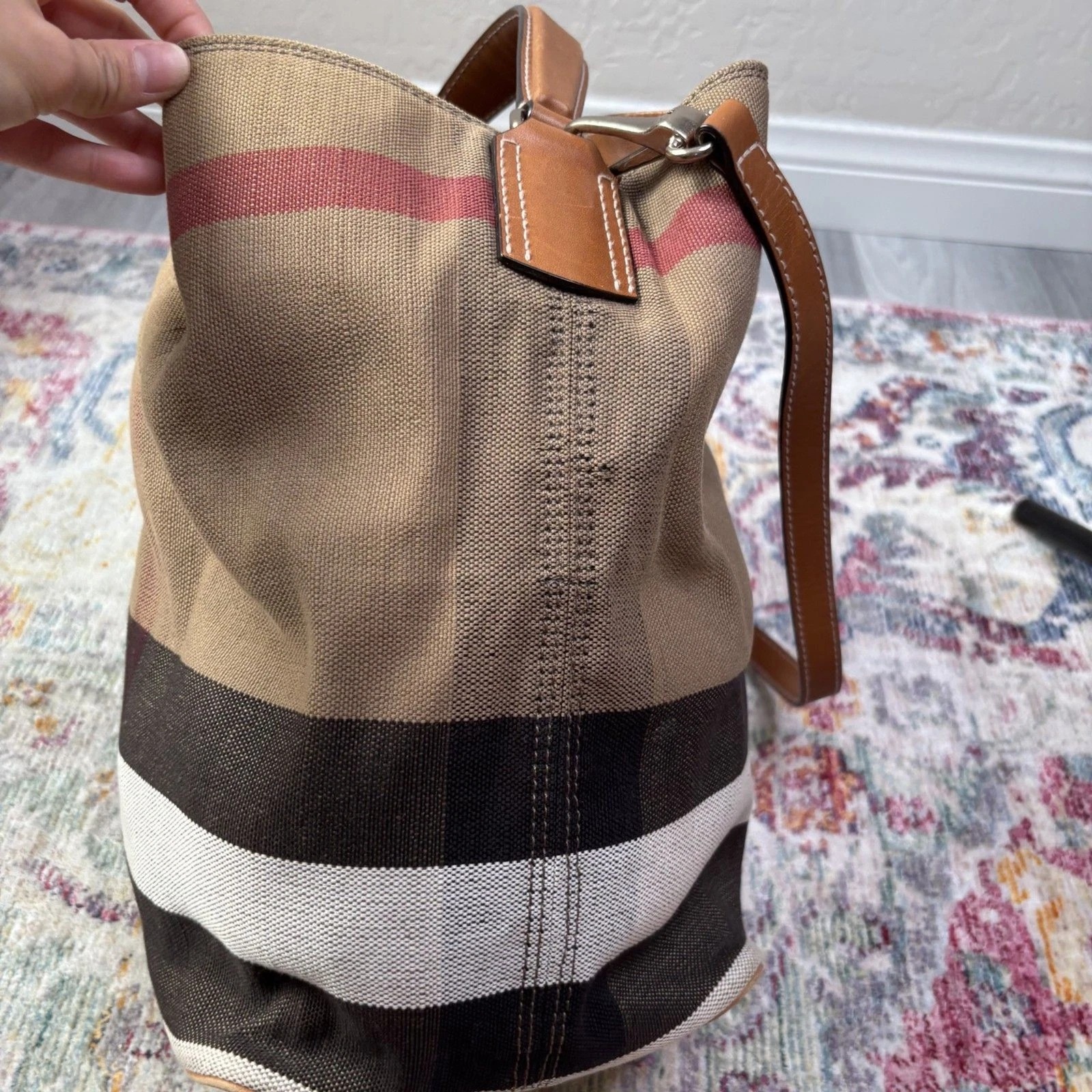 Burberry Check Canvas Bucket Bag – Beige Classic Nova Check – Vintage Shoulder Tote thumbnail 11