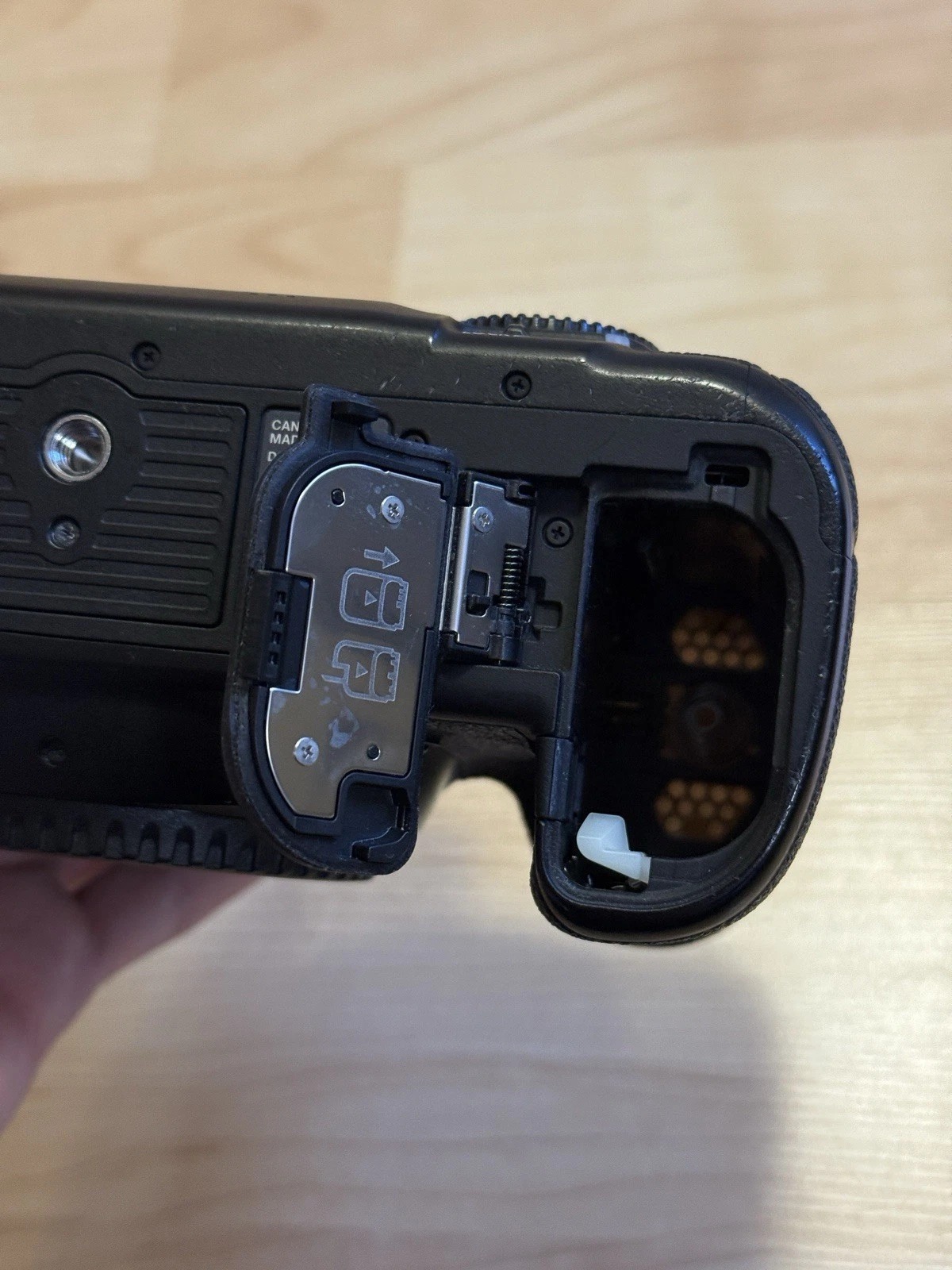 Canon EOS 5D MARK IV 30.4 MP Digital SLR Camera - Black (Body Only) w/ Box thumbnail 6