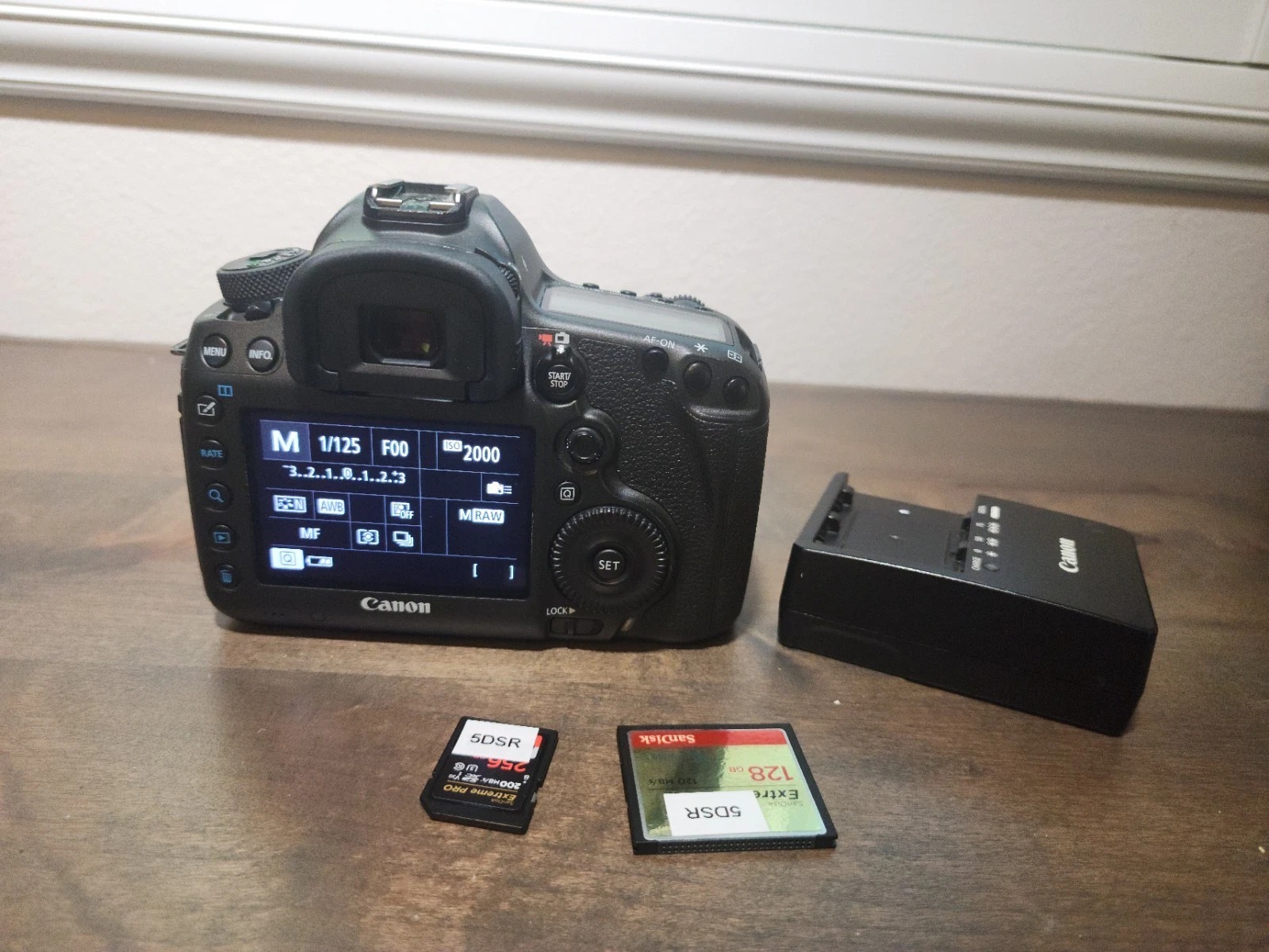 Canon EOS 5DS R 50.6MP Full Frame DSLR Camera Body Only thumbnail 6