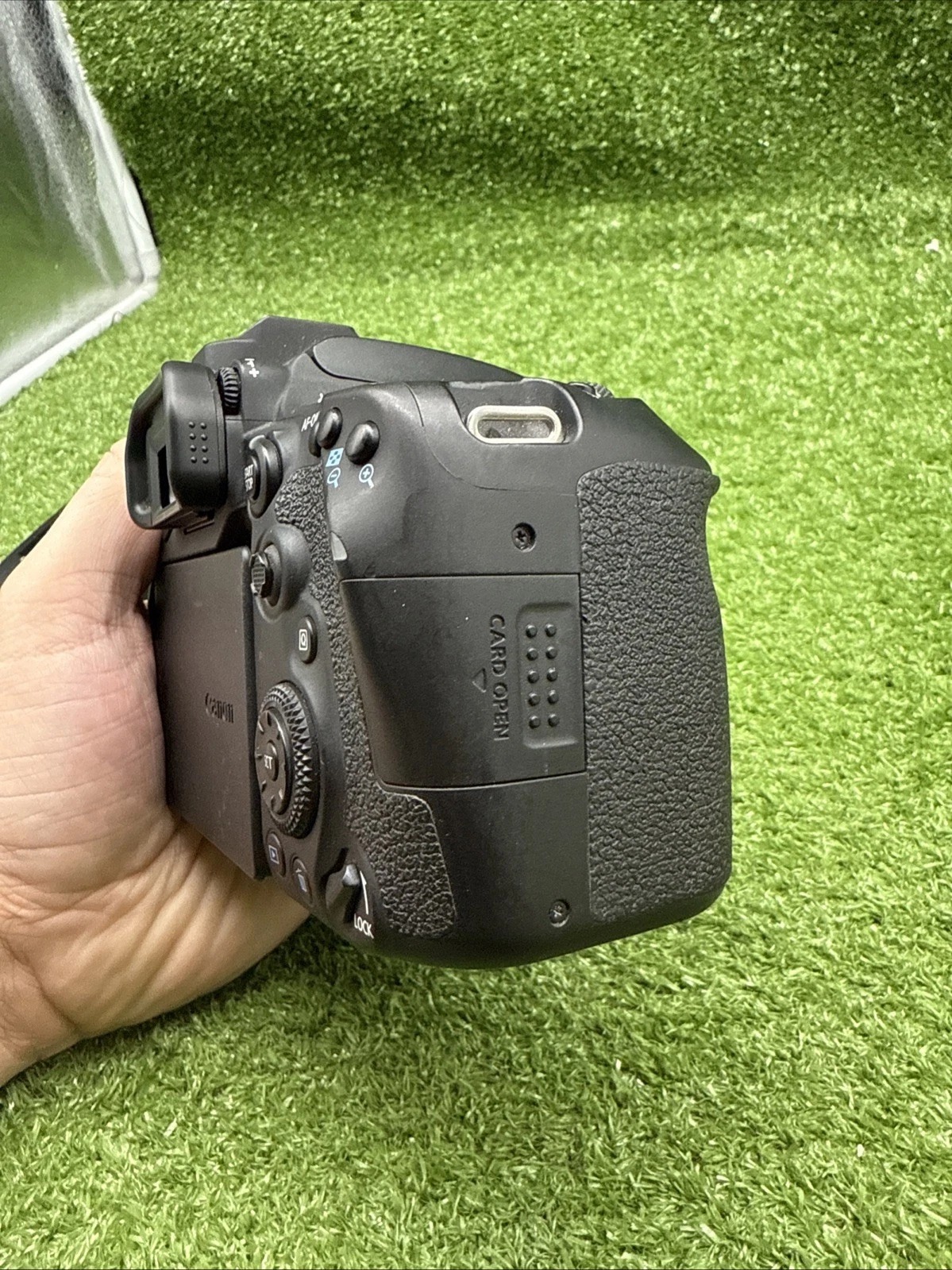 Canon EOS 90D 32.5MP DSLR Camera – Black (Body Only) thumbnail 12