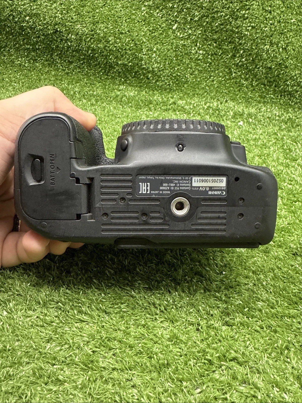 Canon EOS 90D 32.5MP DSLR Camera – Black (Body Only) thumbnail 7