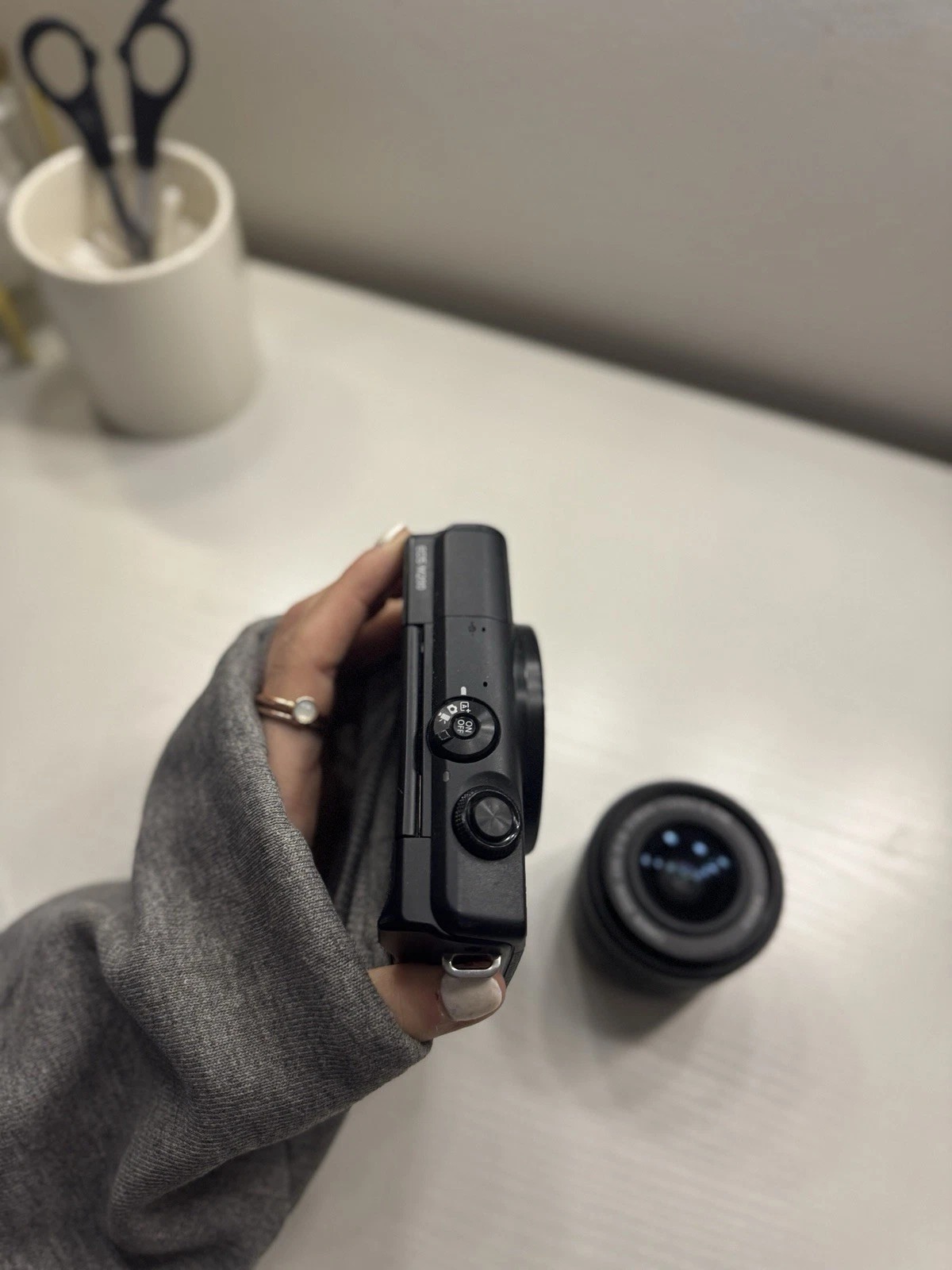 Canon EOS M200 24.1MP Mirrorless Interchangeable Lens Camera – Black thumbnail 7