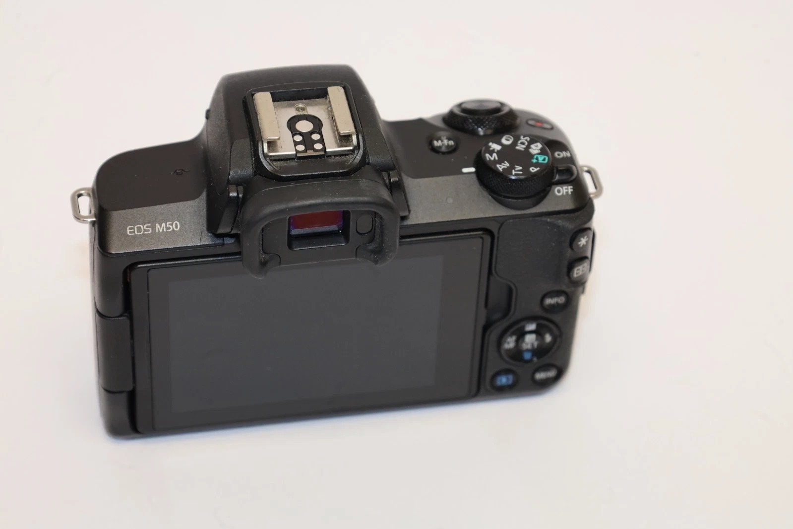 Canon EOS M50 Mirrorless Camera Body ( Shutter count only 4k ) thumbnail 6