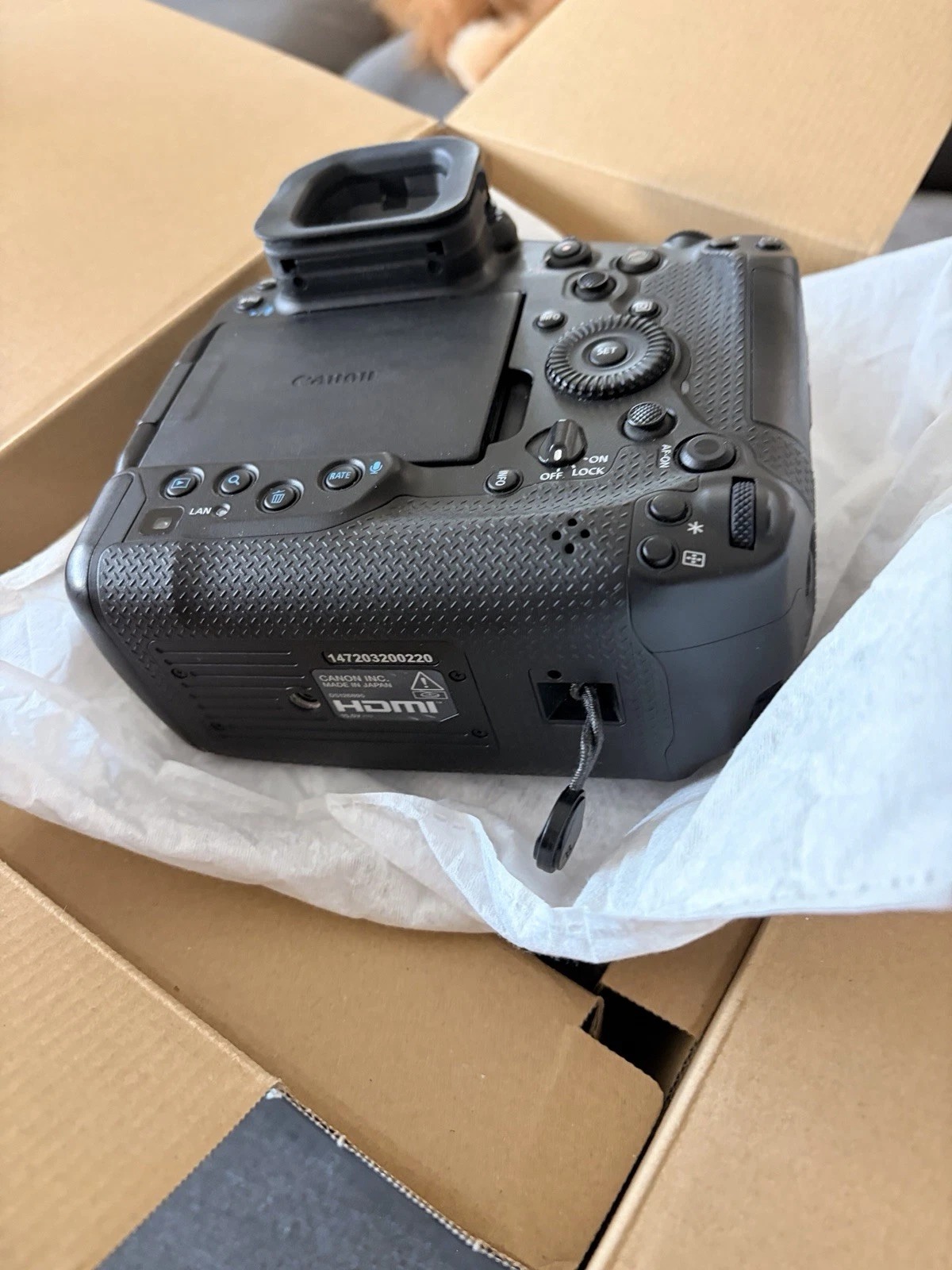 Canon EOS R1 Mirrorless Camera Body – High-Performance Professional Camera  thumbnail 3