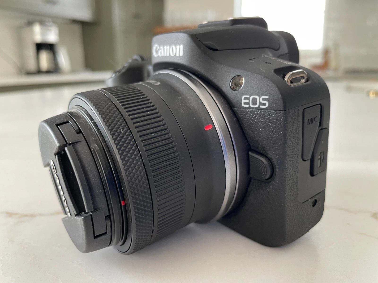 Canon EOS R100 24.2MP Digital Mirrorless Camera with Kit Lens thumbnail 5