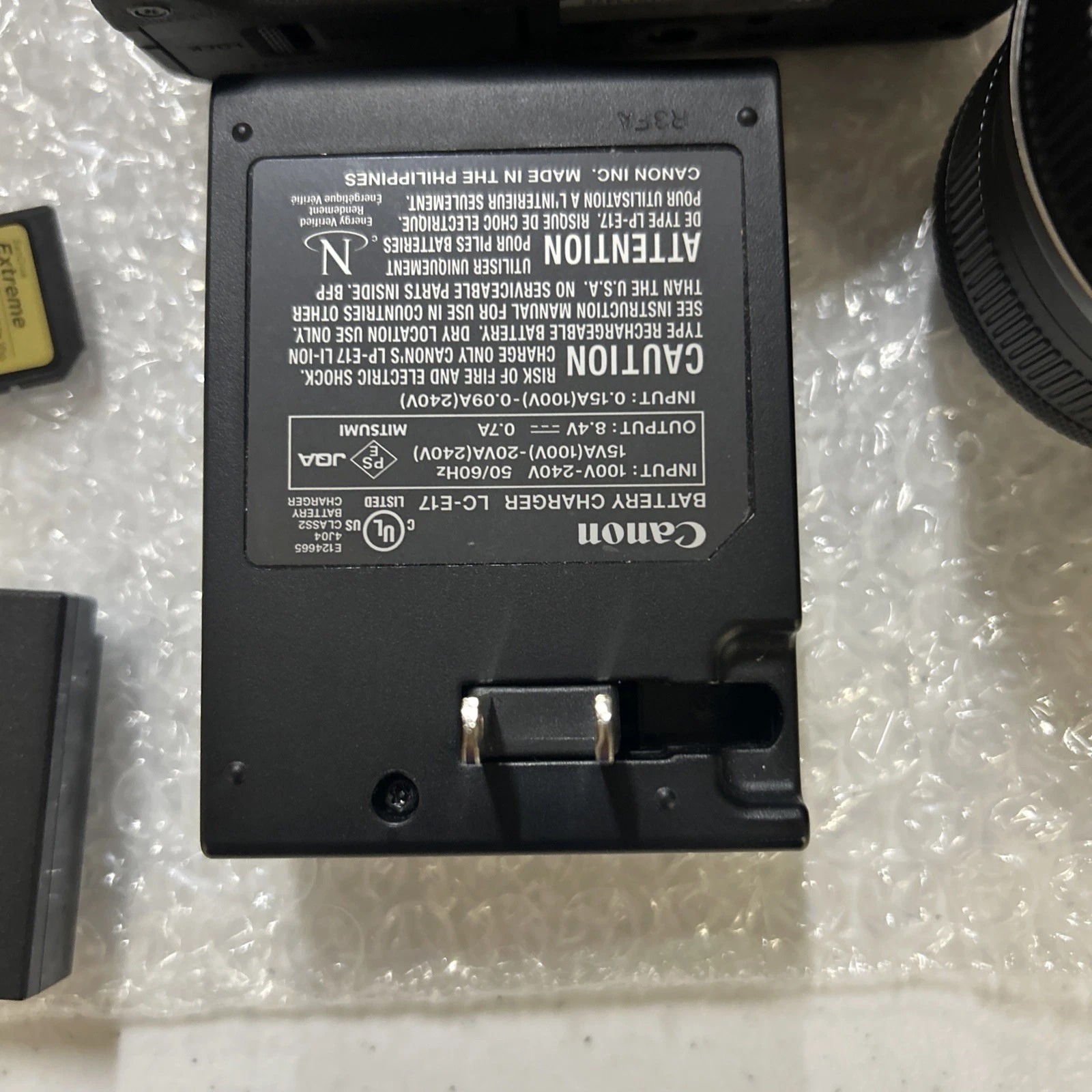 Canon EOS R100 Two-Lens Camera Bundle, RF-S 18-45mm, RF-S 55-210mm Lenses thumbnail 10