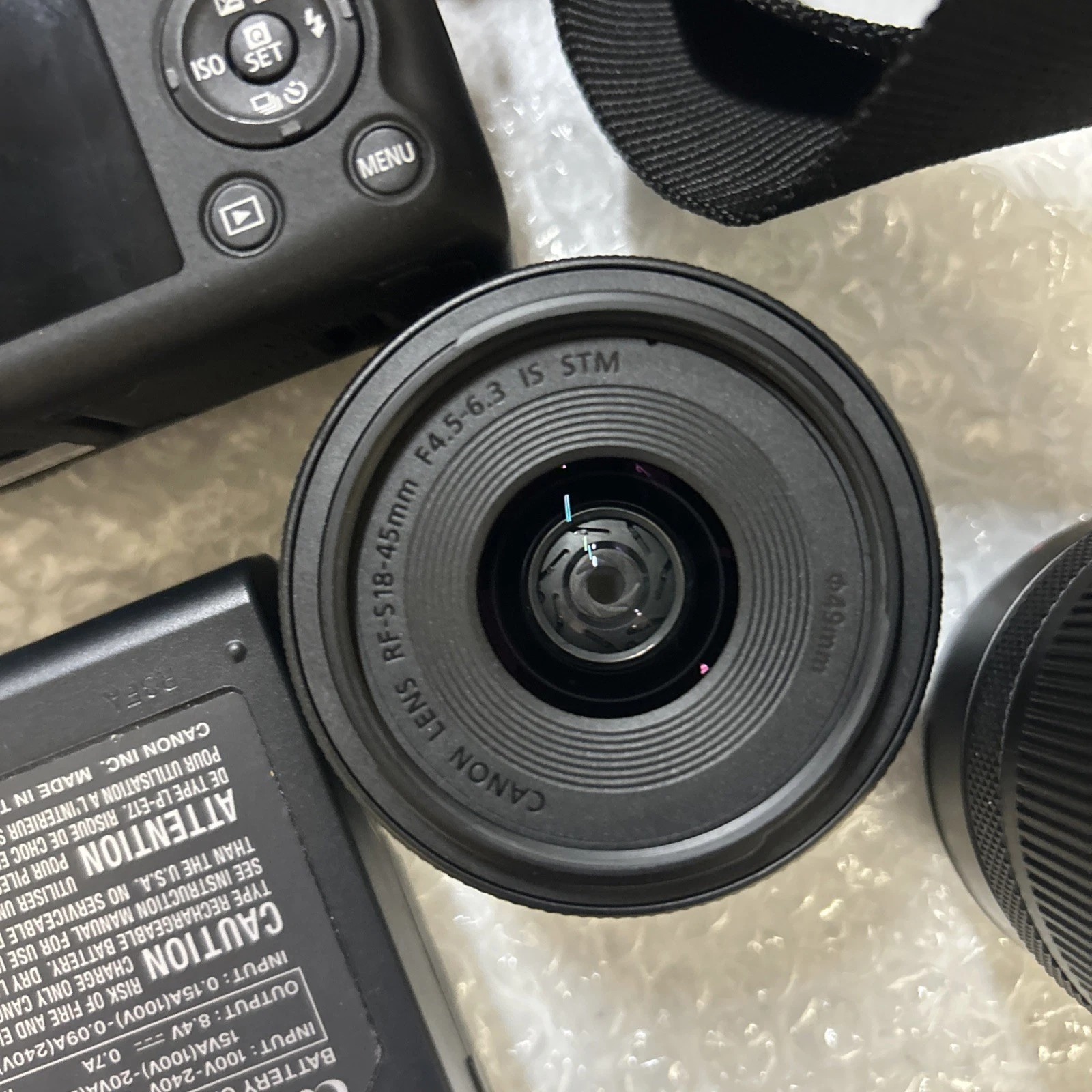 Canon EOS R100 Two-Lens Camera Bundle, RF-S 18-45mm, RF-S 55-210mm Lenses thumbnail 5