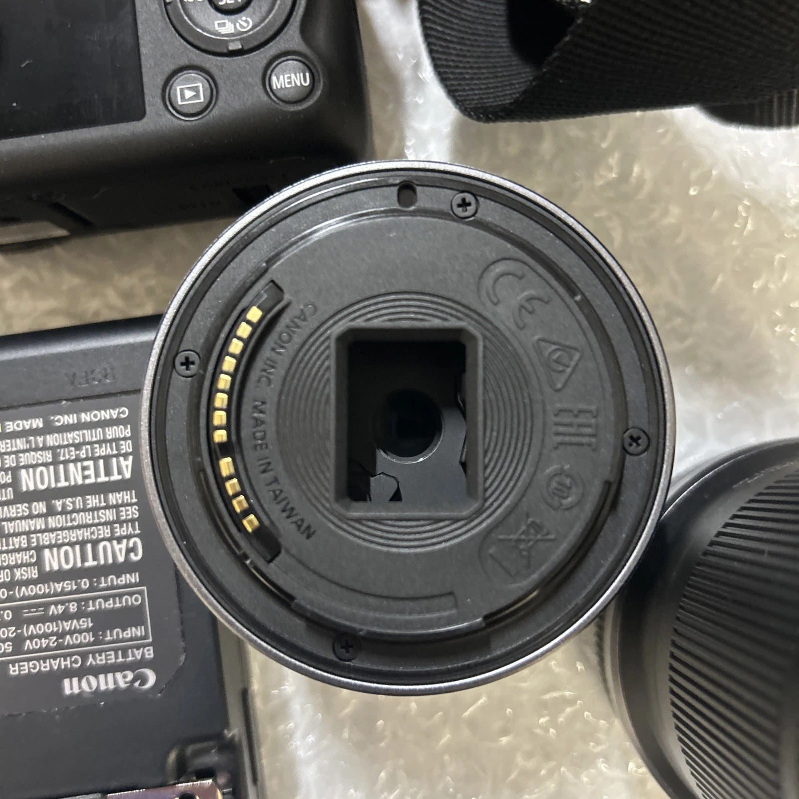 Canon EOS R100 Two-Lens Camera Bundle, RF-S 18-45mm, RF-S 55-210mm Lenses thumbnail 6